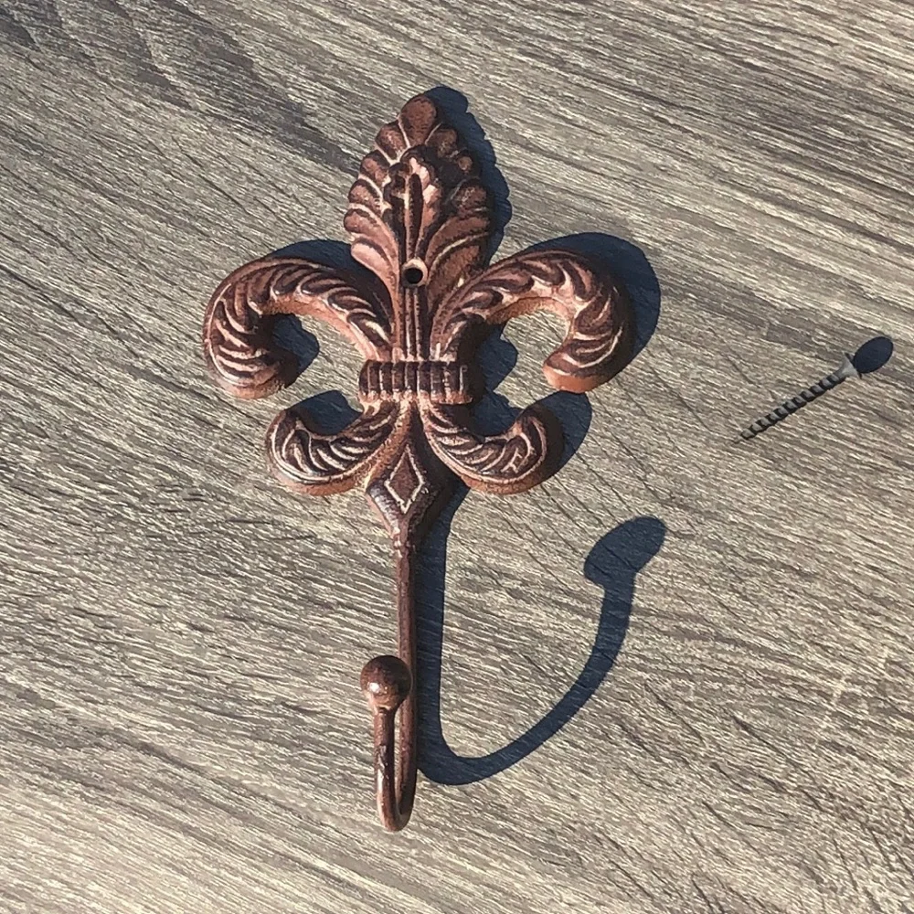Fleur-de-lis Wall Hook Decor